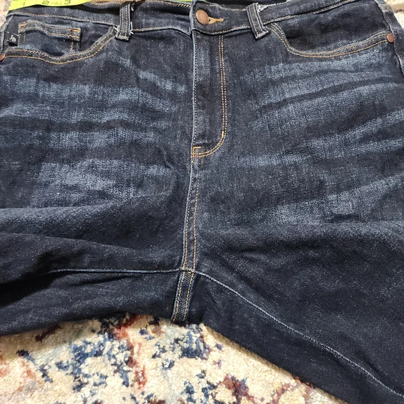 Sold - Judy Blue Dark Wash Raw Hem High Rise Wide Leg Jeans Size 13 / 31 - Picture 10 of 13